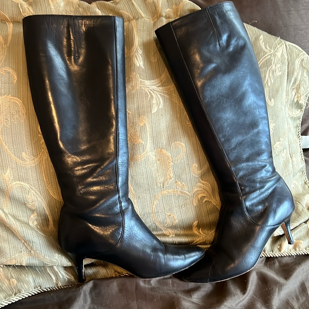Knee high Cole Haan boots EUC